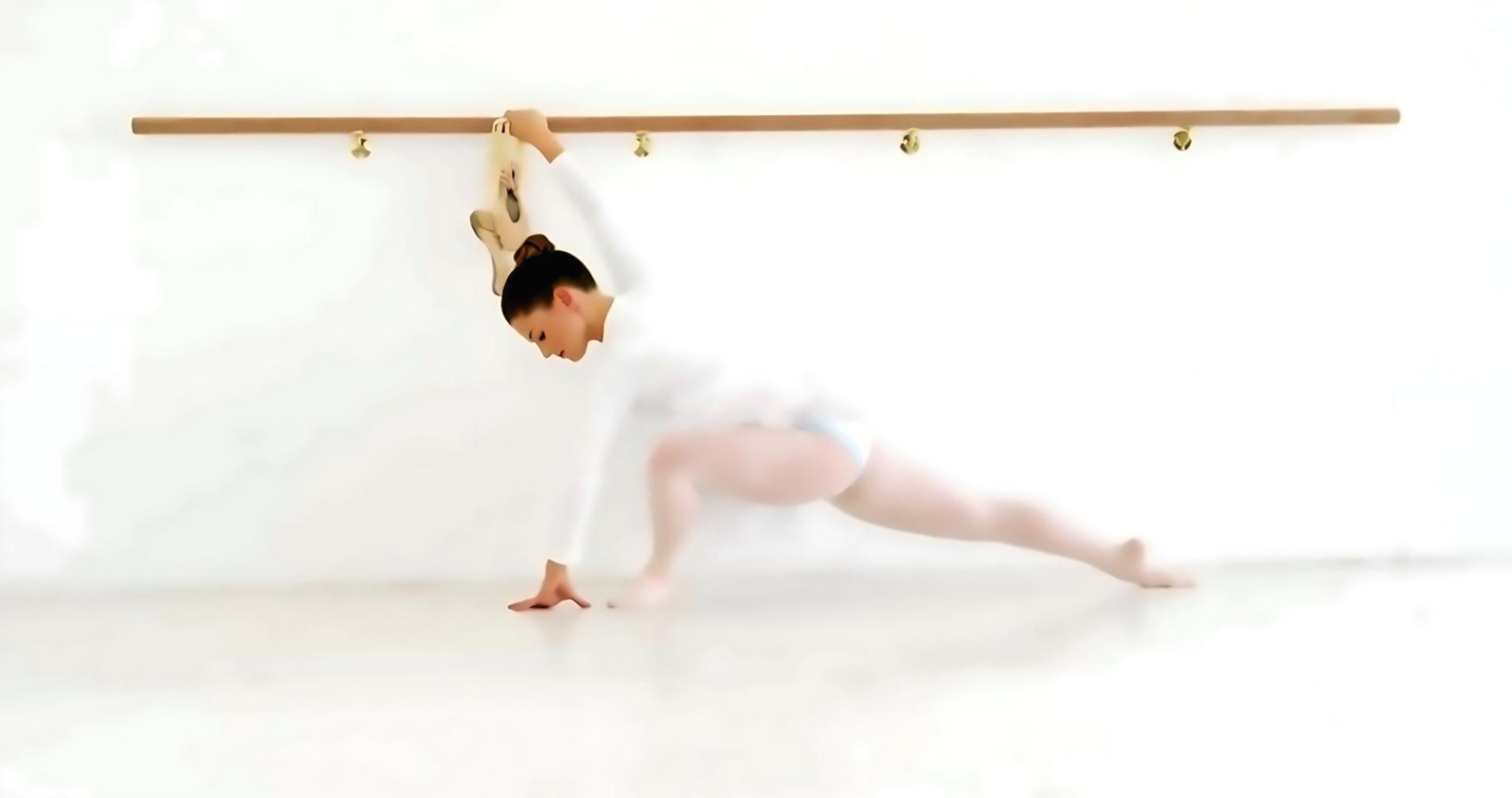 Danzatori durante una sessione di allenamento in studio