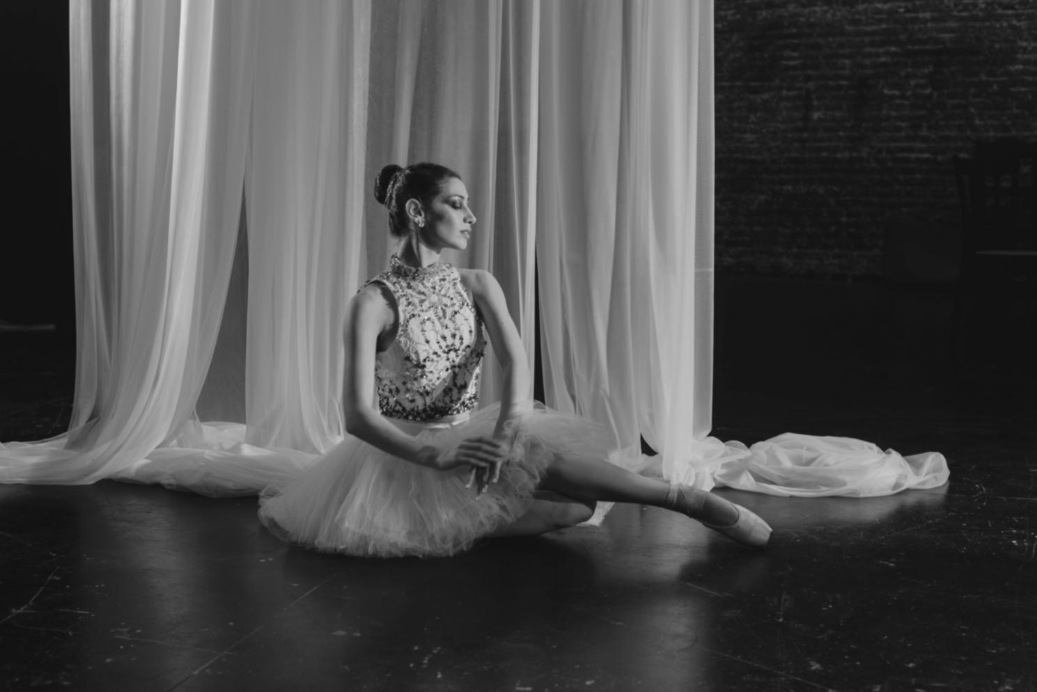 Breakdancer durante una power move spettacolare